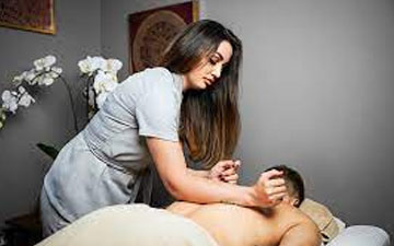 body-to-body-massage-in-Dubai